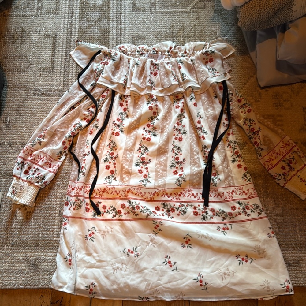 From Revolve clothing (endless rose)
